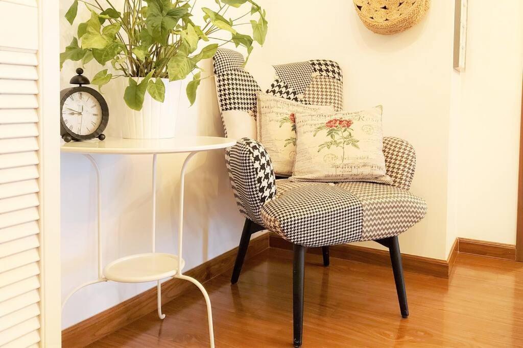 Cosy Boutique 61 Sqm Apartment - Private Parking - Ten Blocks Residence Bukarest Kültér fotó